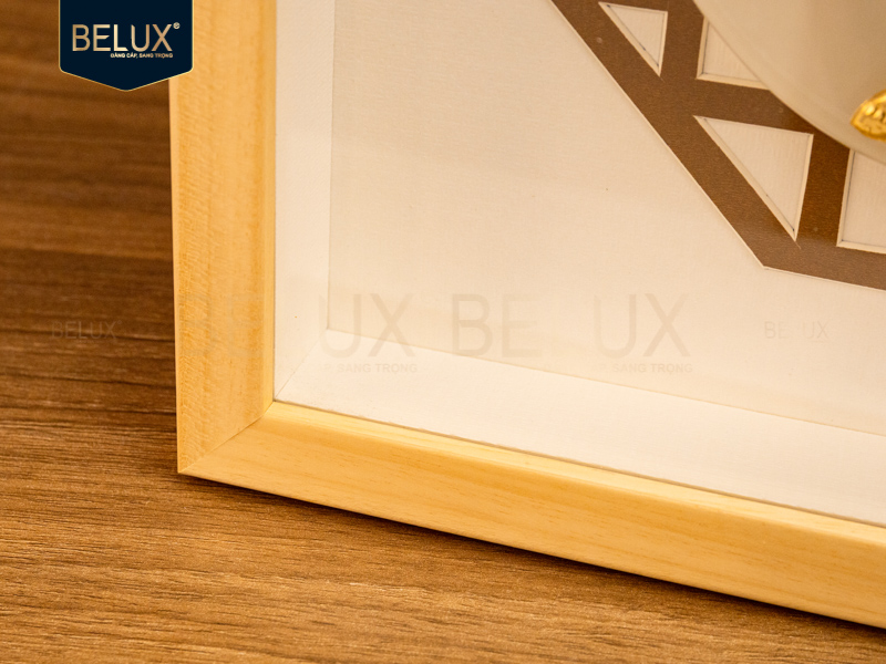 Tranh “Mã Đáo Thành Công” dát vàng 24k – Biểu tượng của khát vọng và thành công bền vững